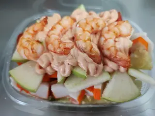 Ensalada de langostinos