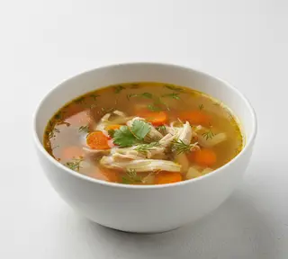 Курячий бульйон з локшиною