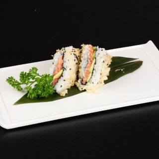 31. Tramezzini salmone 4 pezzi