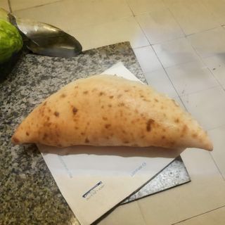 Calzone Crudo e Stracchino