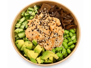 Poke Bowl z Łososiem Pieczonym