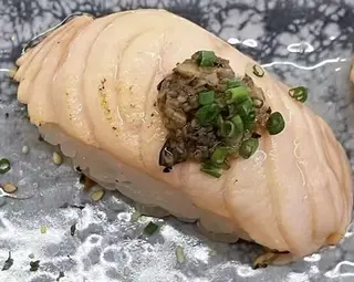 Nigiri Salmón y trufa (2 uds.)