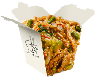 Udon cu carne de pui