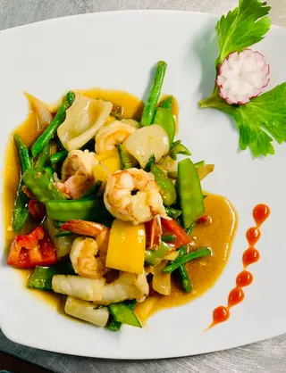 5. Khao pad Khra Phao Tale'