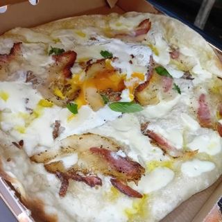Pizza carbonara (33 cm.)