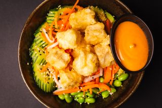 Bowl orientalny z tofu