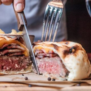 Burger vegan calzone  