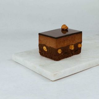 Postre chocolate crujiente de cacahuete