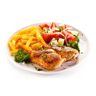 Escalope de Poulet et ses Légumes + Frites