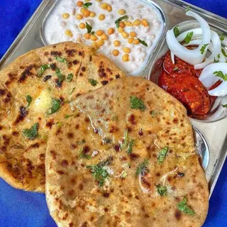 Aloo Paratha Thali
