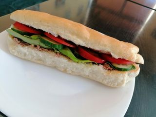 Sendvič sa tunjevinom