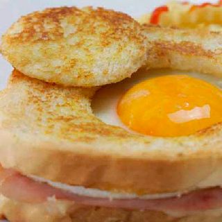 Sándwich Mixto Con Huevo