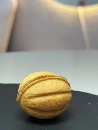 Горішки карамель