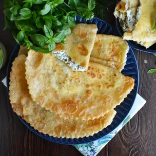 Чебурек з сиром