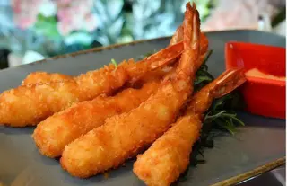 Langostinos fritos (ración)