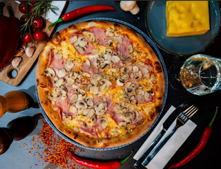 Pizza Prosciutto e Funghi Ø 32cm