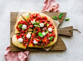 Pizza bruschetta