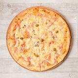 Pizza Capricciosa porodična 50 cm