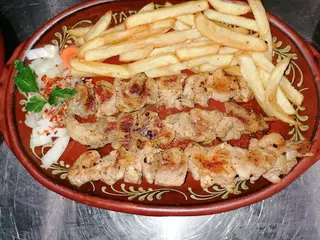Pileći ražnjići