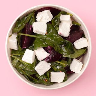 Салат з печеним буряком і фетою