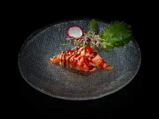 90A. Nigiri De Salmón Flambeado (6 Uds.)