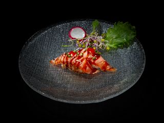 90A. Nigiri De Salmón Flambeado (6 Uds.)