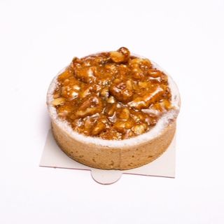 Tarte aux noix et dattes 