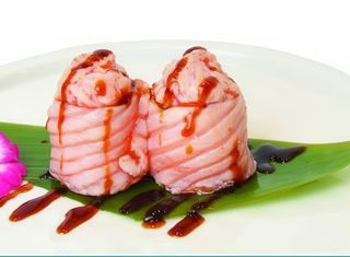 140. Gio salmone scottato