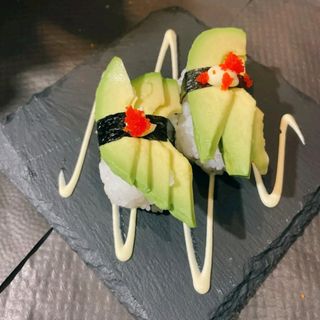Nigiri aguacate 2uds.
