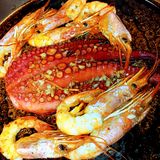 Pulpo Con Gambón Al Ajillo