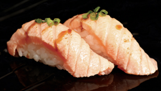 Nigiri Fire Sake (4 Uds.)
