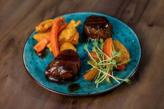 Медальйони з яловичини 350г