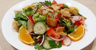Salată Fattoush