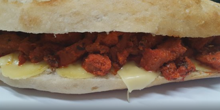 Bocadillo de zorza y queso