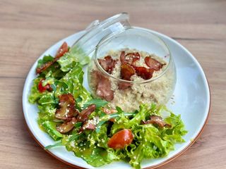 Вівсянка солона з беконом та пармезаном