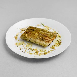 Piadina farcita con tritato di cavallo, pistacchio e Philadelphia