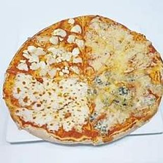 1 Grande Pizza 4 Fromages Achetée = 1 Petite Offerte
