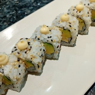 Uramaki pollo