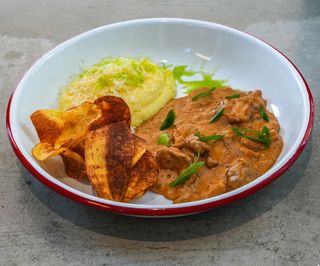 Sloppy beef з картопляним пюре (290г)