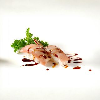 73. Nigiri De Atún Flameado
