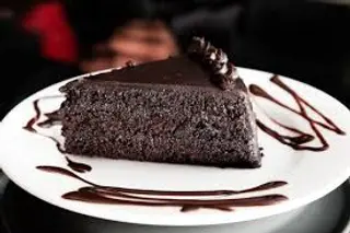 Tort de ciocolată  Casa Rustic