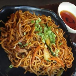 35. Yakisoba Con Ternera 