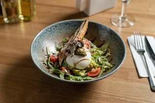 Burrata cu guacamole