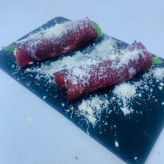 Envoltinis de bresaola a la trufa (2 uds.)