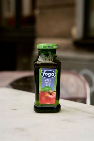 YOGA Sok jabłkowy 0,2l