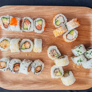 Combo 3 De Sushi (24 Piezas) + 1 Entrante