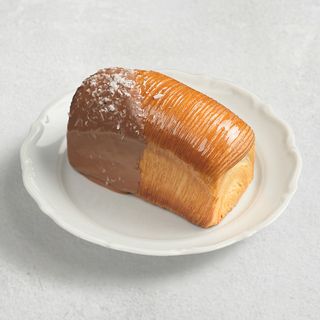 Слойка с кокосовым кремом