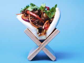 Бао з індичкою (140g)