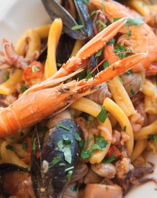 Strozzapreti ai frutti di mare