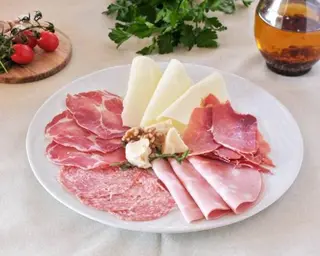 ENTREMESES ITALIANOS Y FOCACCIA